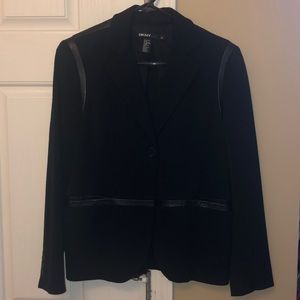 Dkny suit jacket P8
